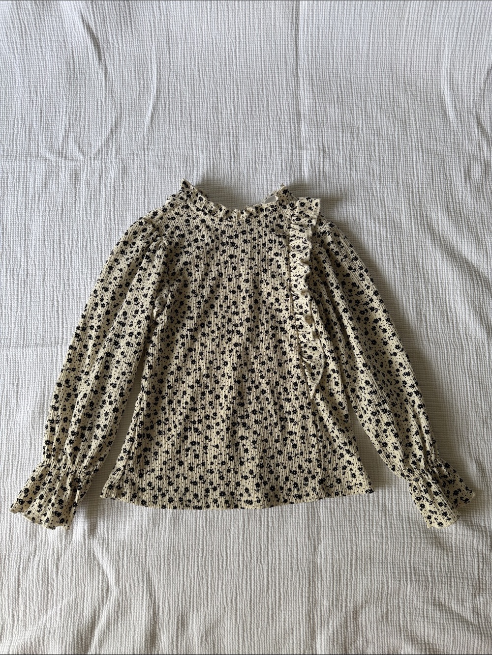 Zara girl Floral Ruffle-Neck Long-Sleeve Top in Cream and Black